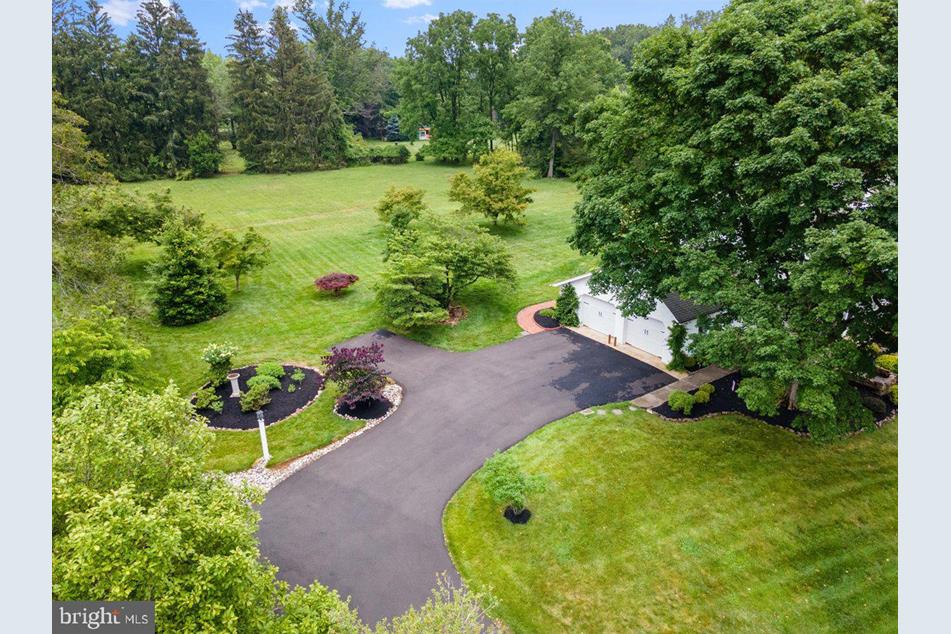 1345 Clearview Dr, Jamison, PA 18929 MLS PABU2052036 Coldwell Banker