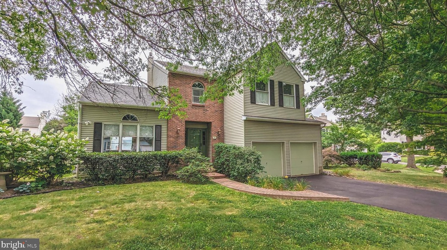 7 Bolton Cir, Upper Makefield PA  18940-1866 exterior