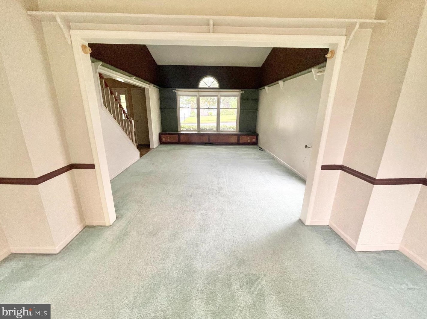 7 Bolton Cir, Upper Makefield PA  18940-1866 exterior