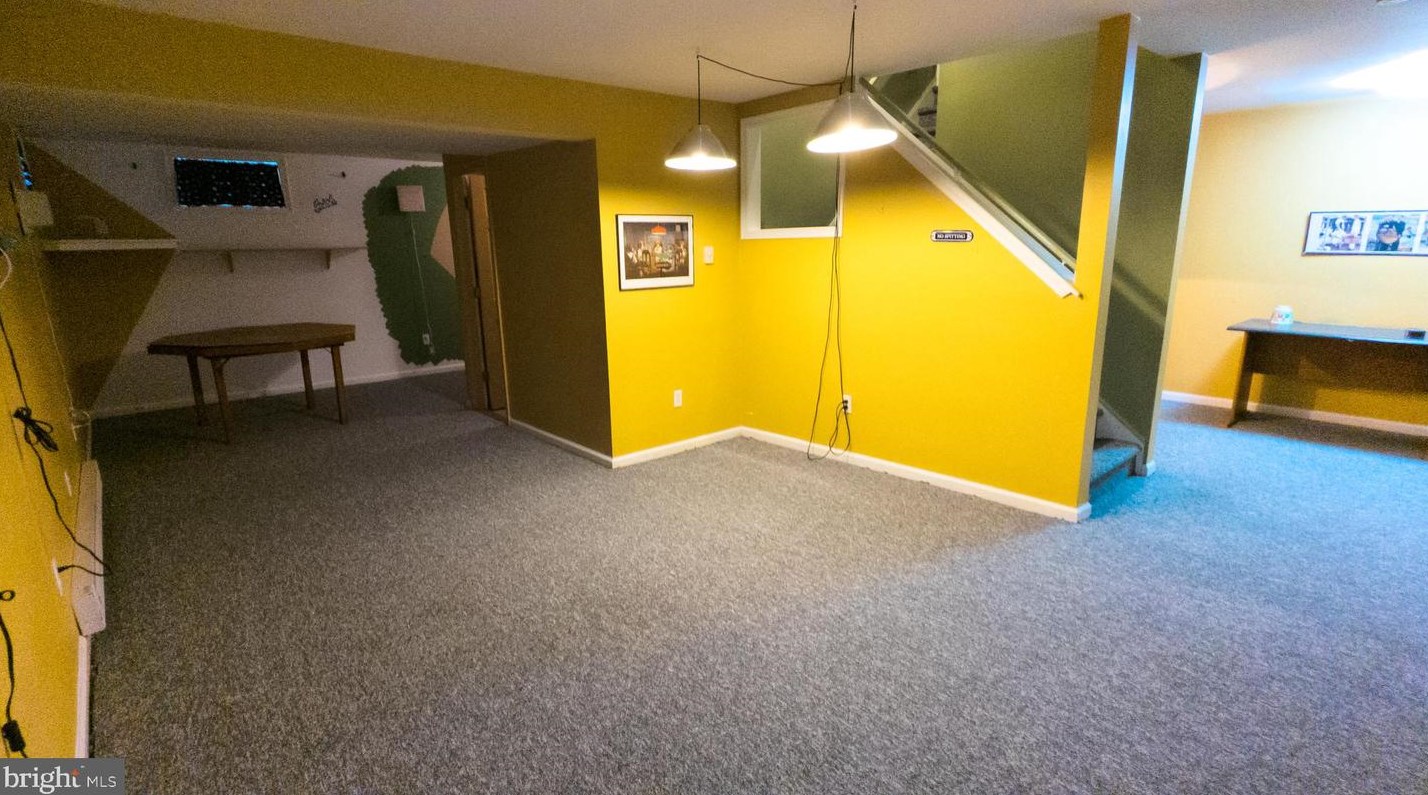 7 Bolton Cir, Upper Makefield PA  18940-1866 exterior