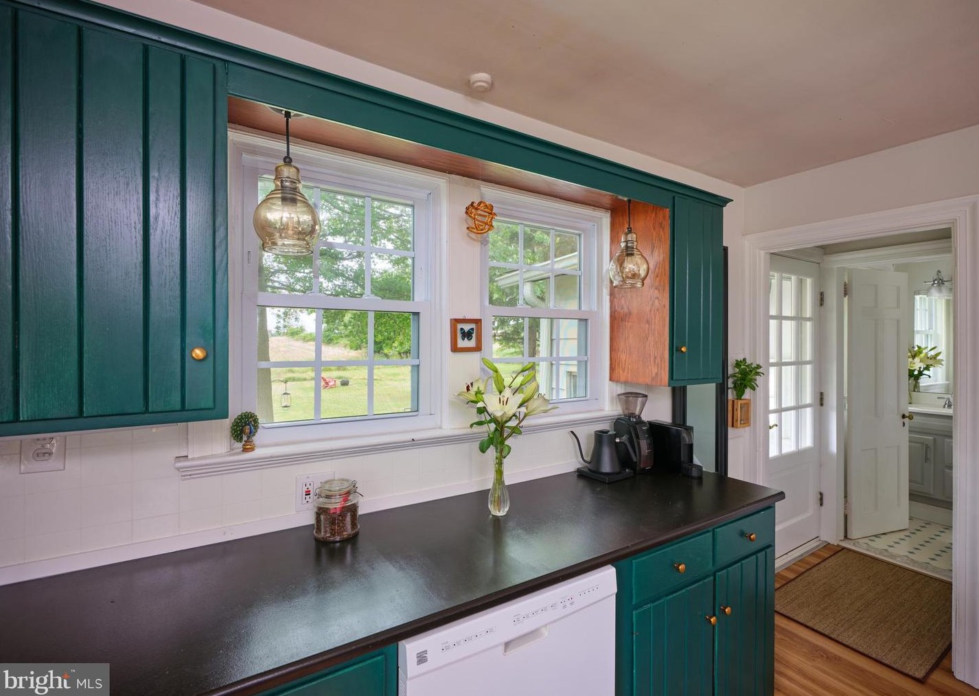 655 Linton Hill Rd, Upper Makefield PA  18940-1205 exterior