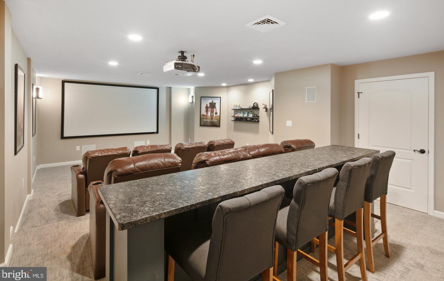 19 Larkspur Ln, Upper Makefield PA 18940-2620 exterior