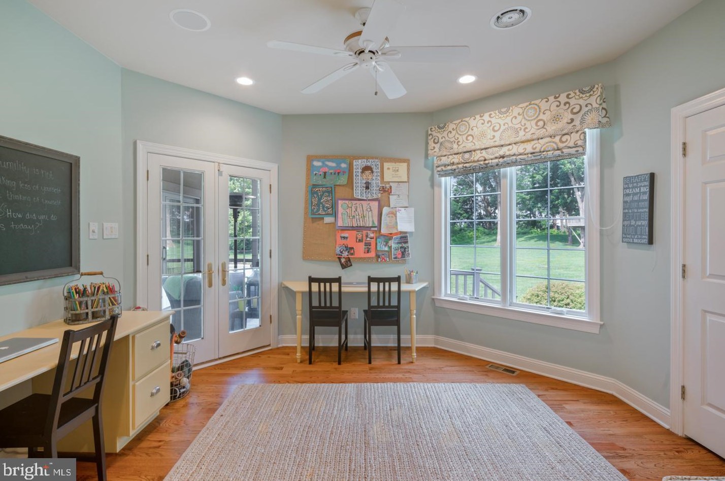 19 Larkspur Ln, Upper Makefield PA 18940-2620 exterior