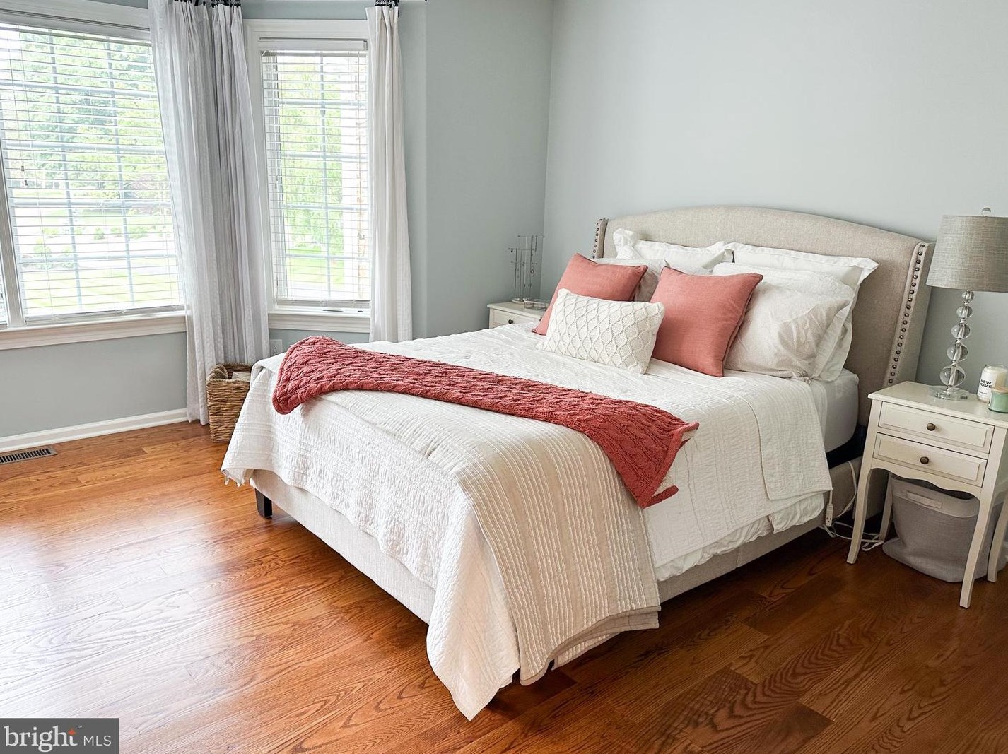 19 Larkspur Ln, Upper Makefield PA 18940-2620 exterior