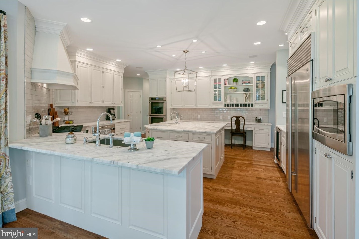 19 Larkspur Ln, Upper Makefield PA 18940-2620 exterior