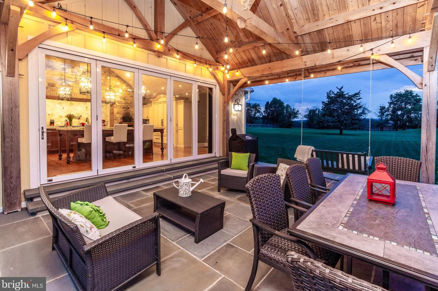 2969 Windy Bush Rd, Upper Makefield PA 18940-3119 exterior