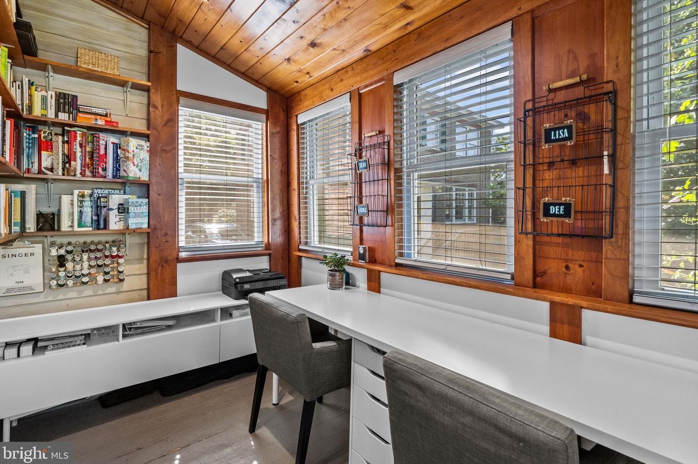 26 Chancellor St, Upper Makefield PA 18940-2107 exterior