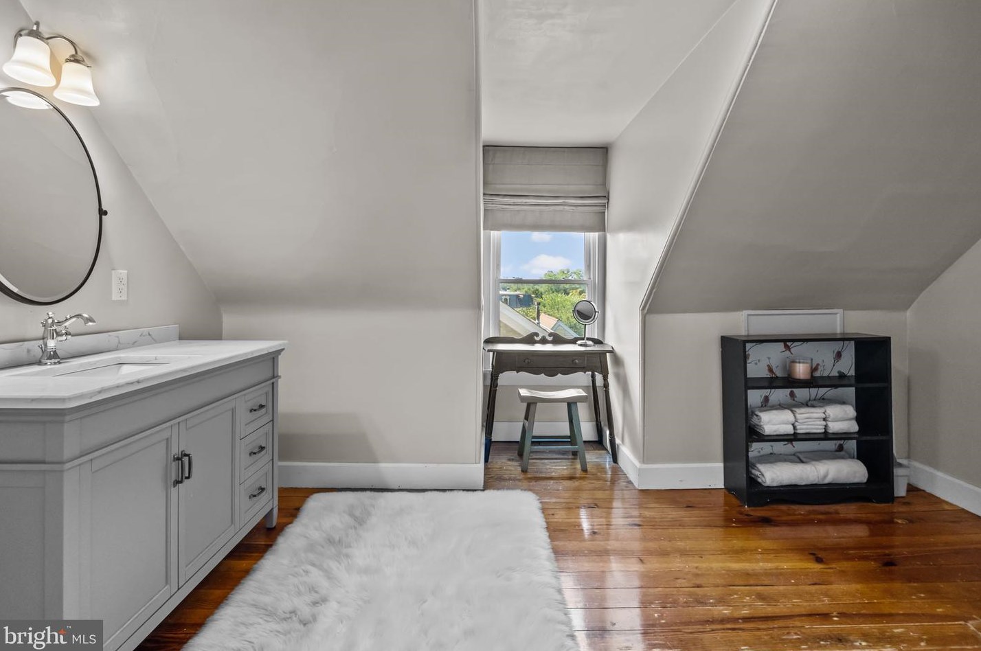 26 Chancellor St, Upper Makefield PA 18940-2107 exterior