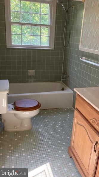 11 Stoopville Rd, Upper Makefield PA 18940-9212 exterior