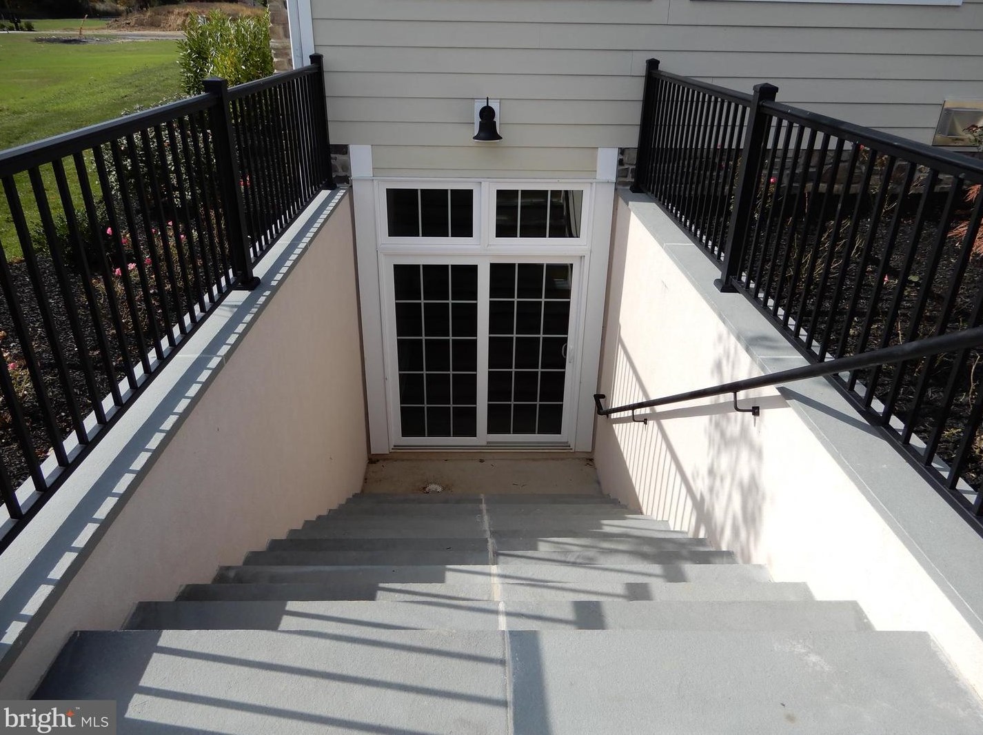 650 Holland Rd, Southampton PA 18966-1819 exterior