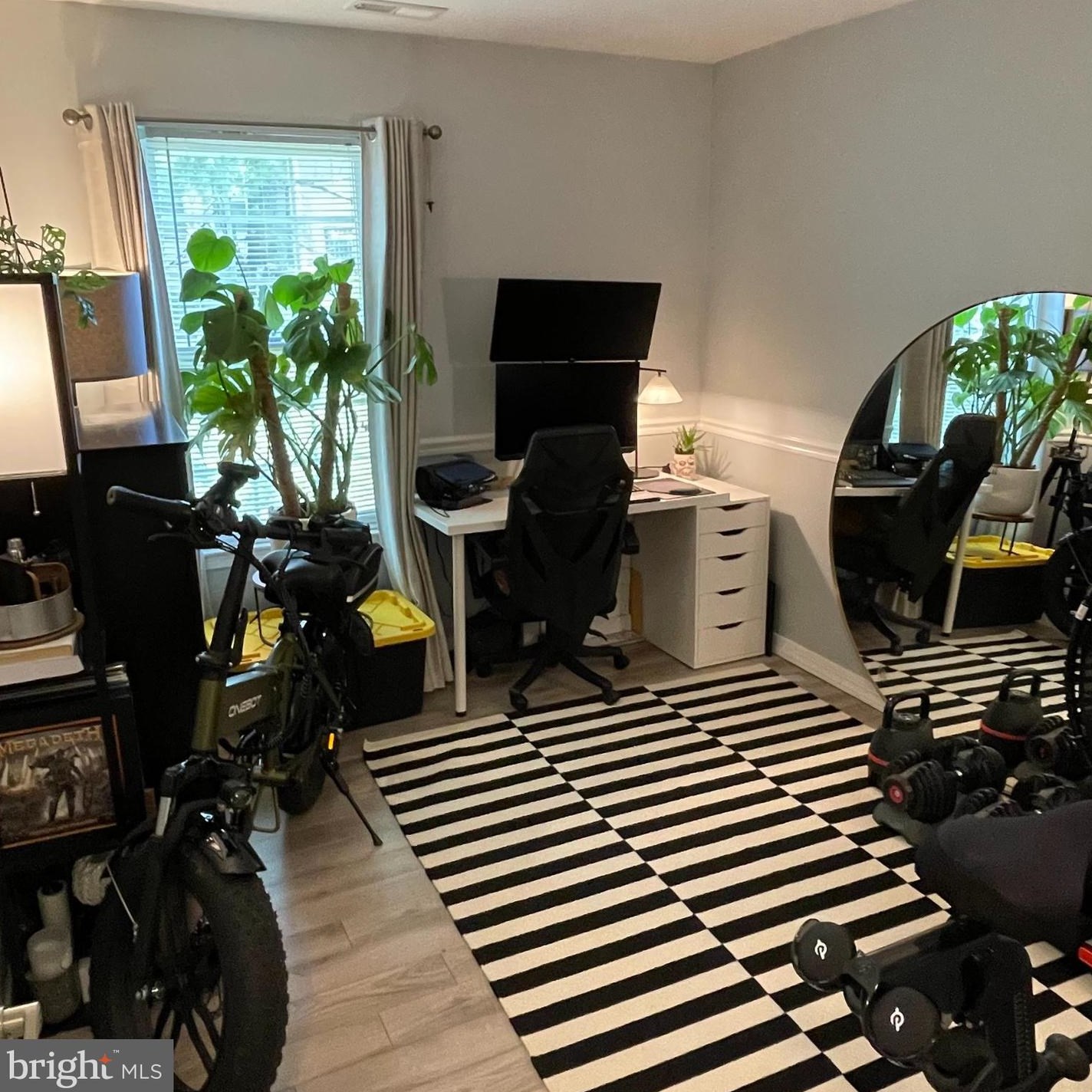 407 Diamond Dr, Upper Makefield PA 18940-2430 exterior