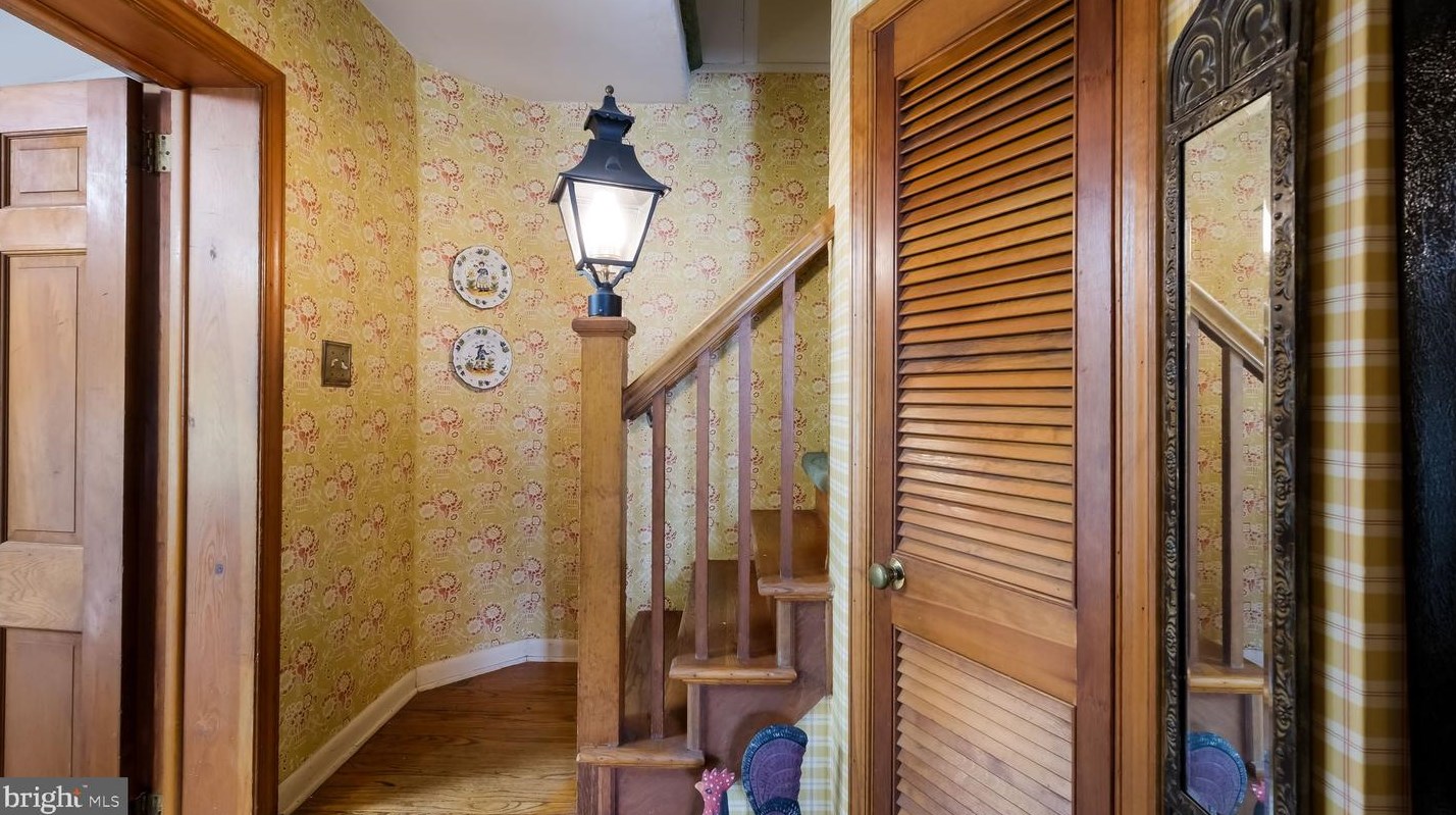 113 Frost Ln, Upper Makefield PA 18940-1689 exterior