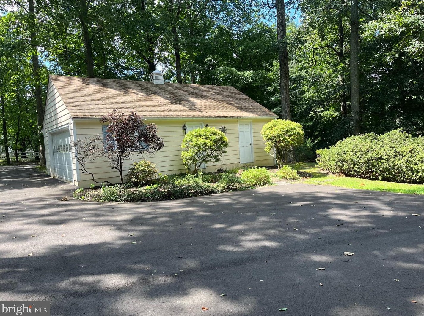 2651 Furlong Rd, Gardenville PA  exterior