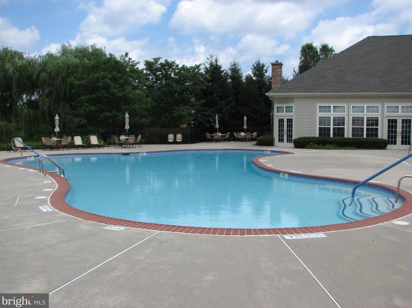 134 Shadybrook Dr, Langhorne PA 19047-8028 exterior