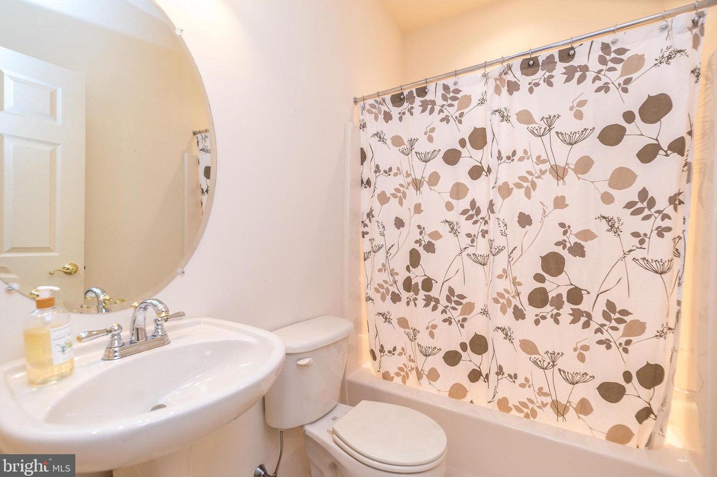 134 Shadybrook Dr, Langhorne PA 19047-8028 exterior