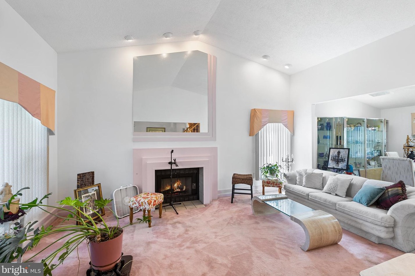 2049 Wellington Rd, Upper Makefield PA 18940-3710 exterior