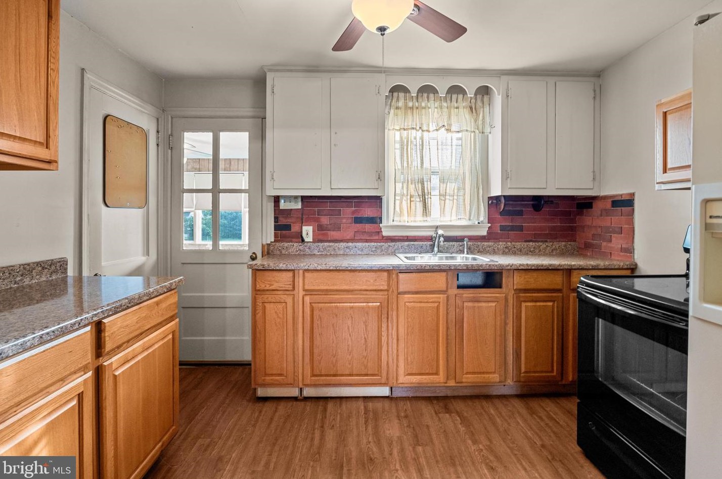 22 Oak Ave, Langhorne PA  19047-5326 exterior