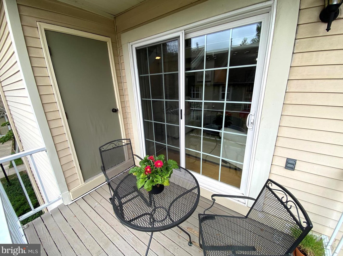 316 Society Pl, Upper Makefield PA  18940-3238 exterior