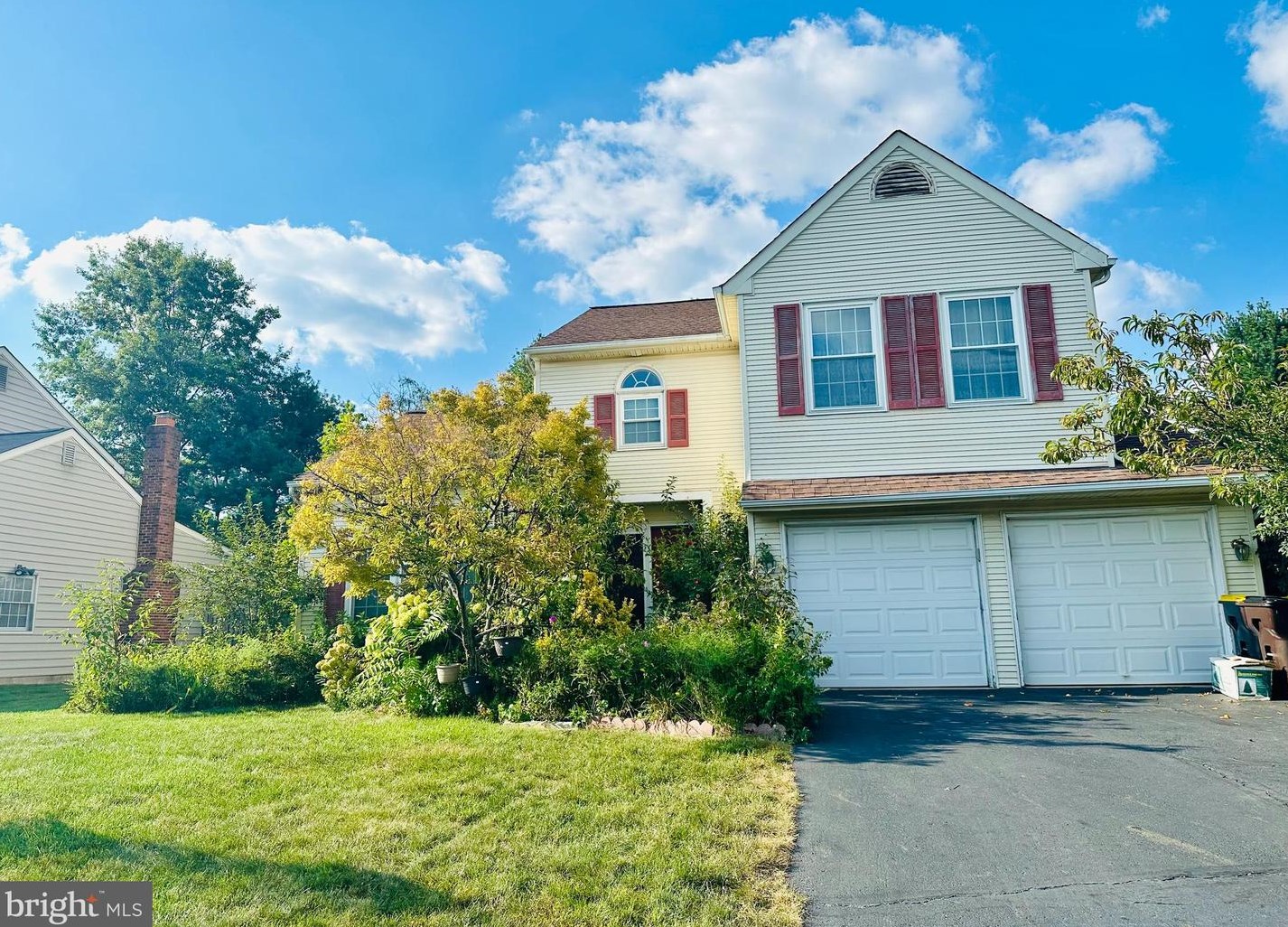 2128 Wellington Rd, Upper Makefield PA  18940-3714 exterior