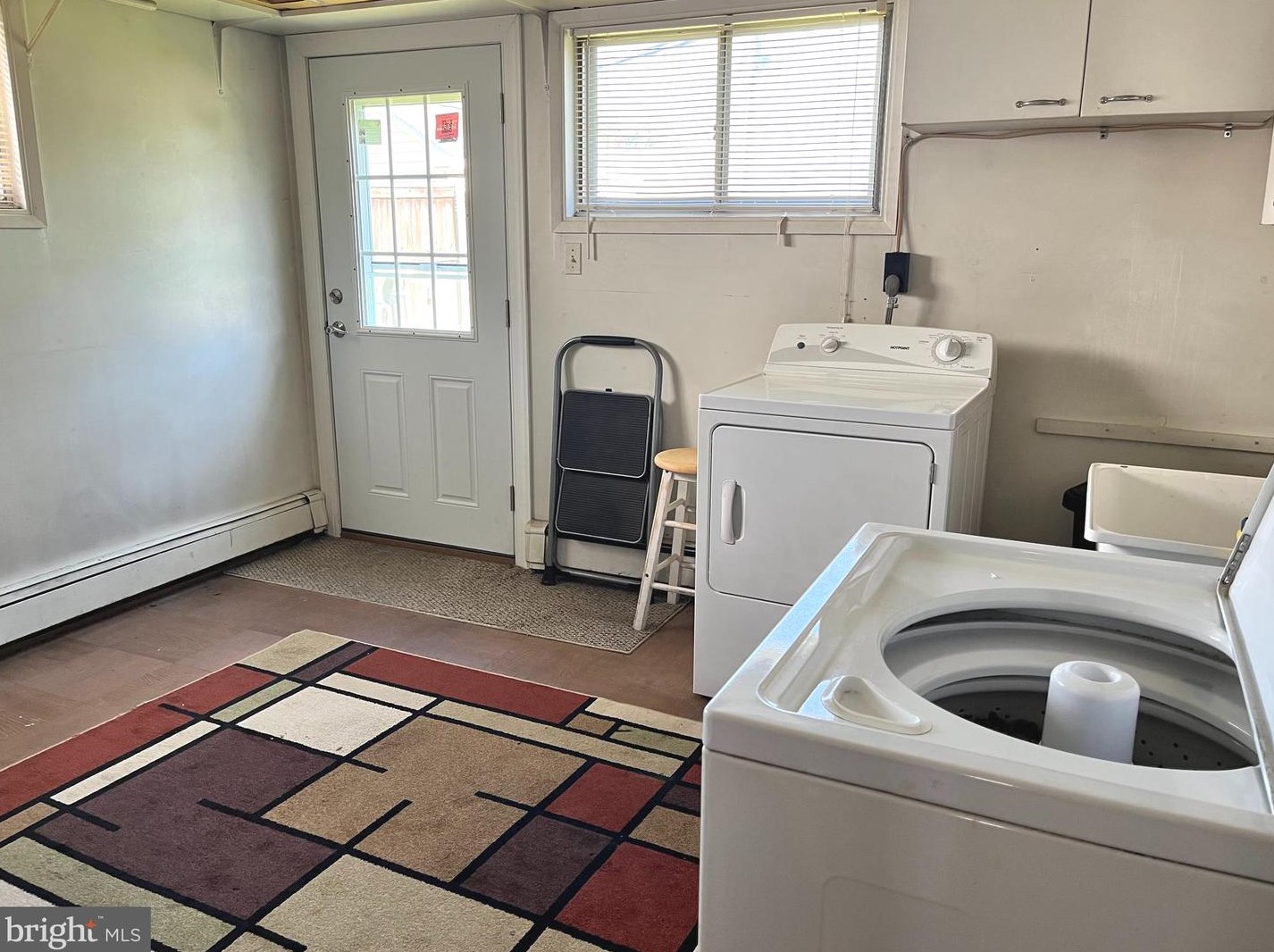 33 Ruby Ln, Levittown PA 19055-1432 exterior