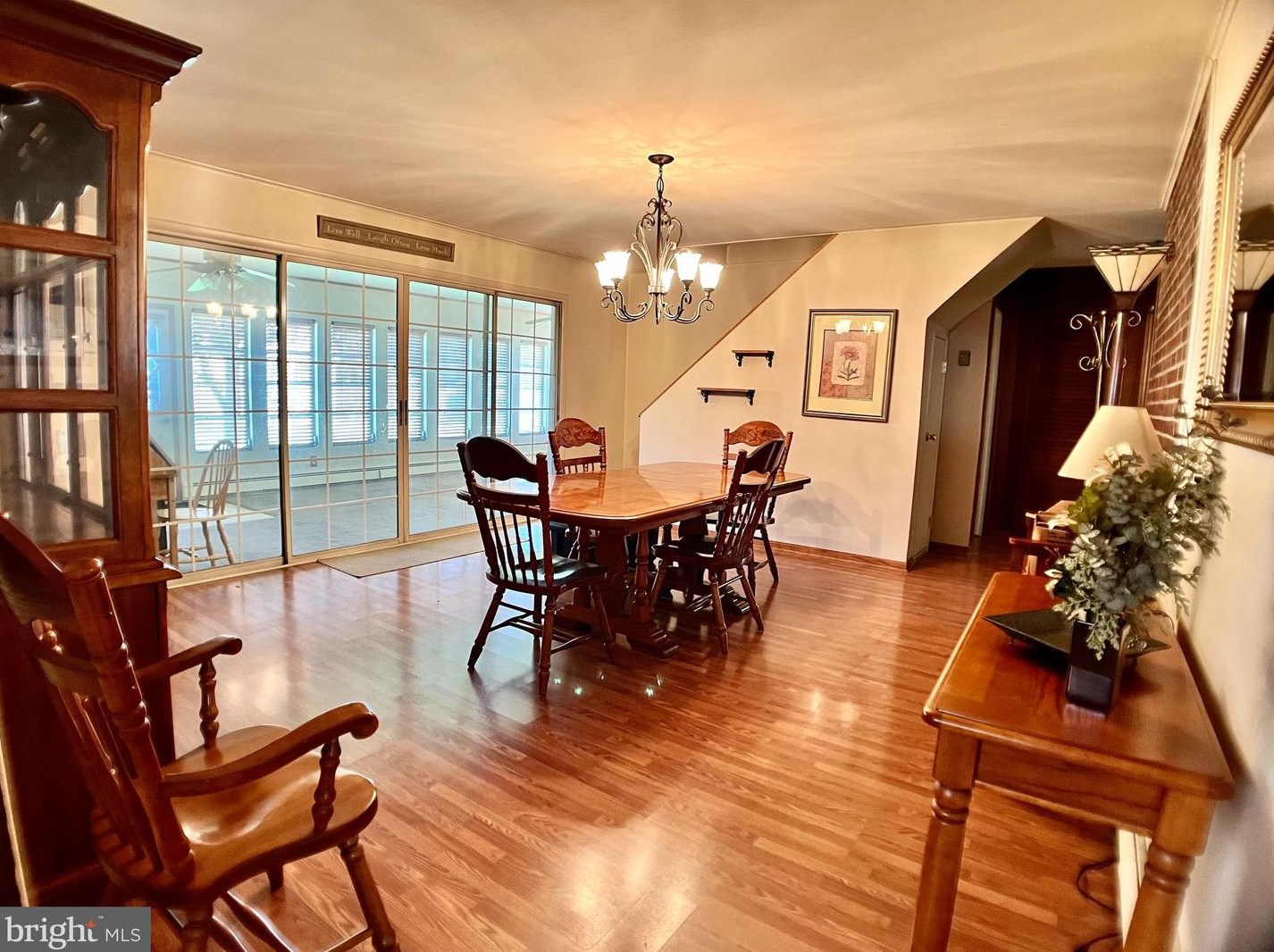 33 Ruby Ln, Levittown PA 19055-1432 exterior