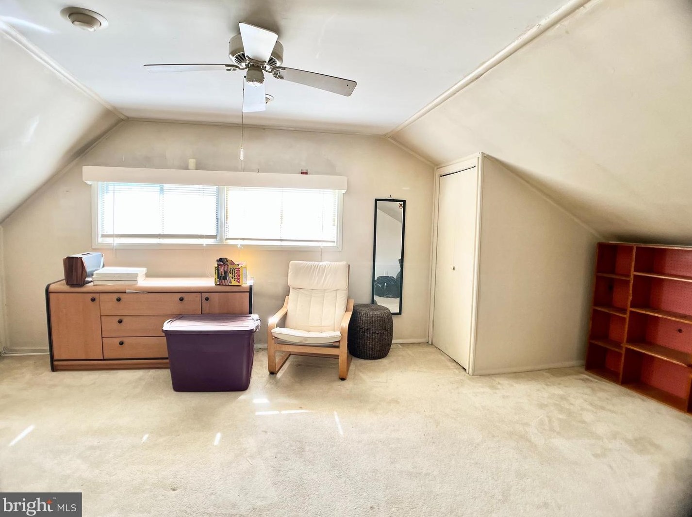 33 Ruby Ln, Levittown PA 19055-1432 exterior