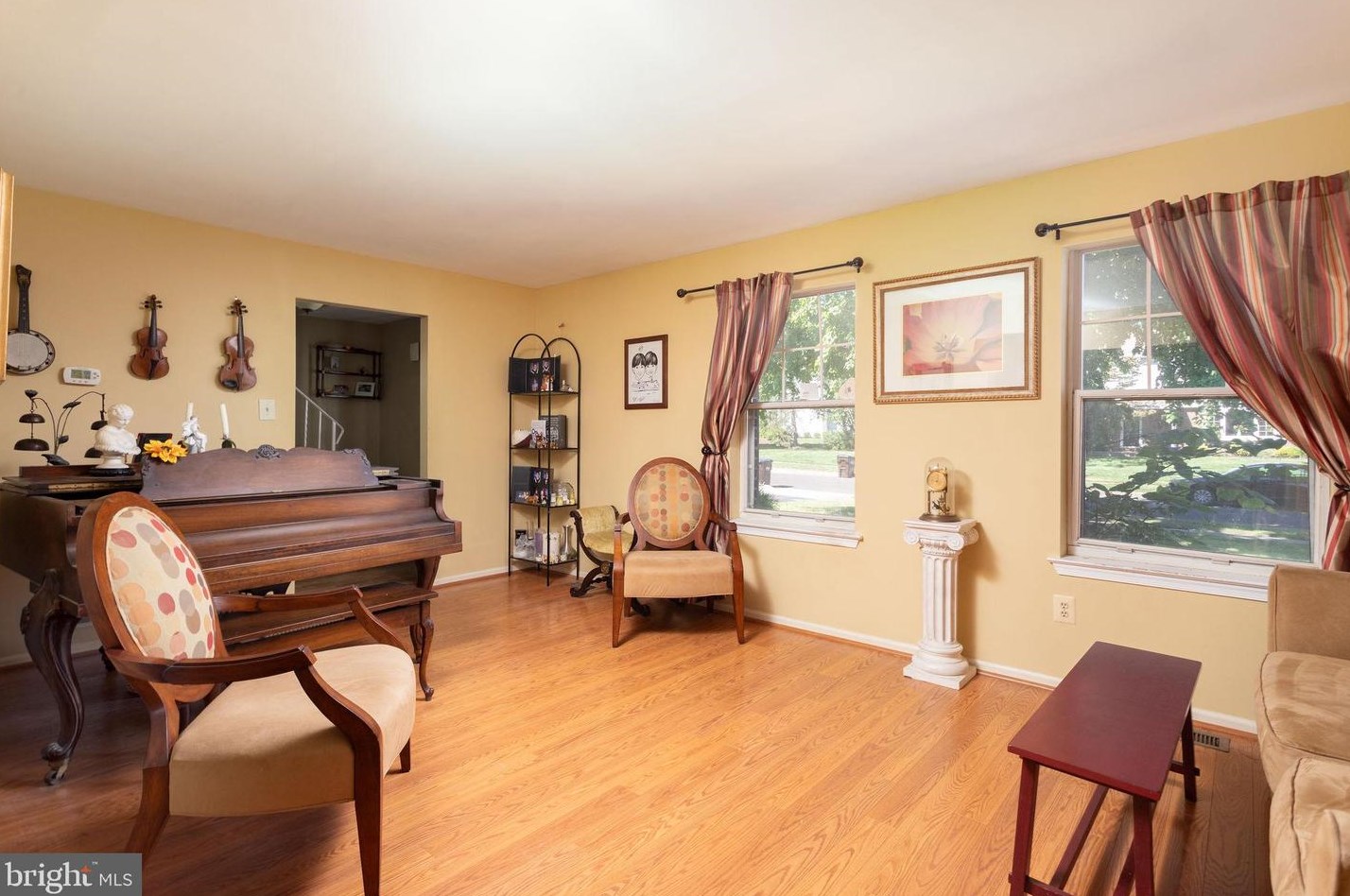 312 Cambridge Ln, Upper Makefield PA 18940-3310 exterior