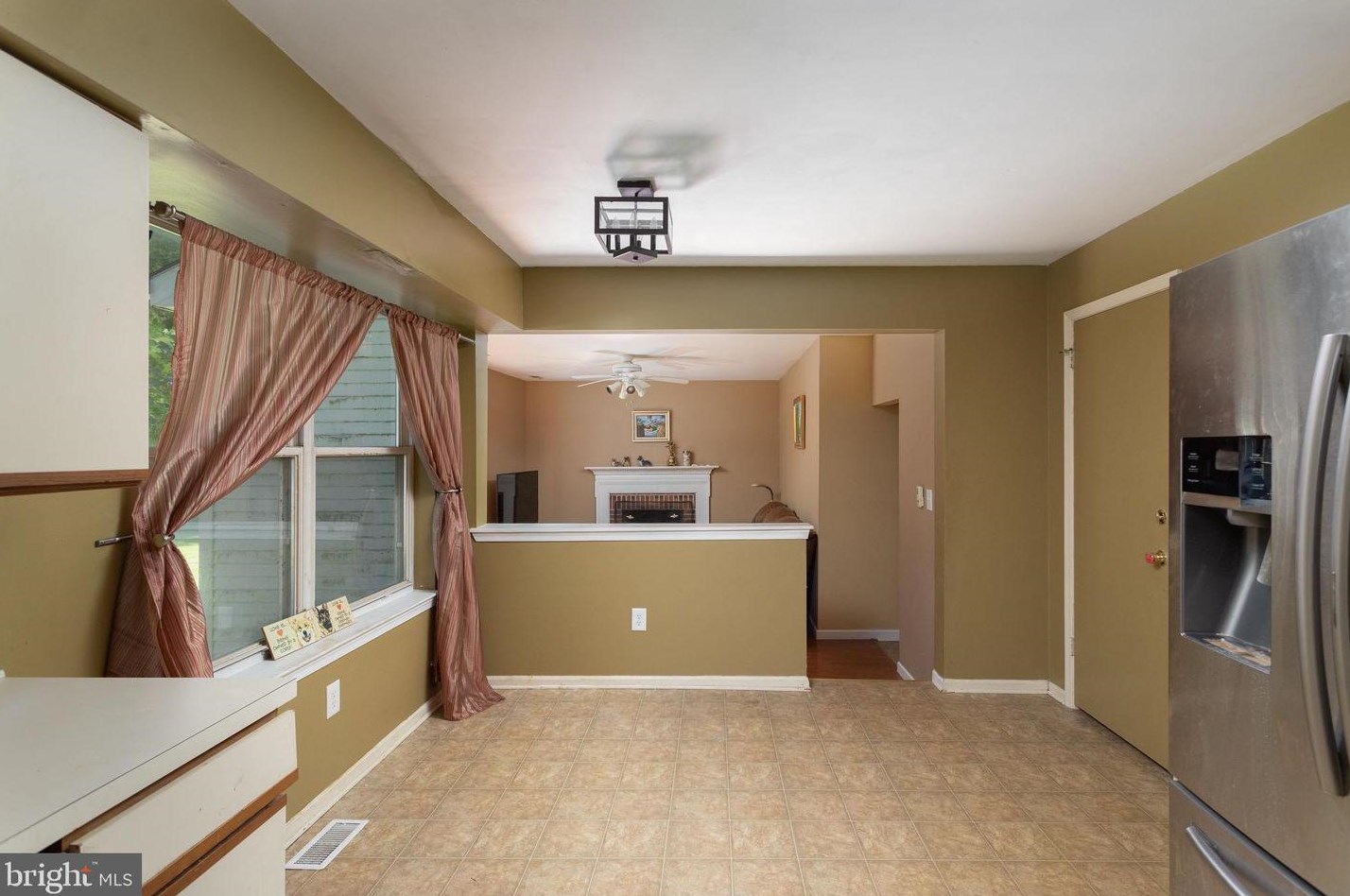 312 Cambridge Ln, Upper Makefield PA 18940-3310 exterior