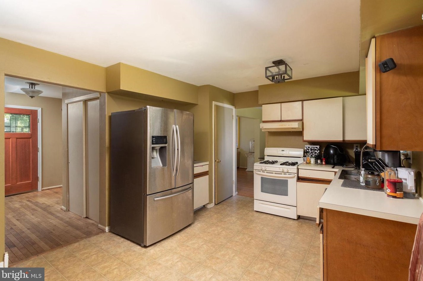 312 Cambridge Ln, Upper Makefield PA 18940-3310 exterior