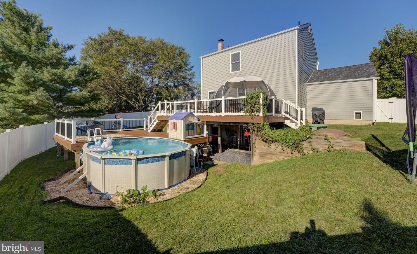 107 Chelsea Ct, Perkasie PA  18944-1887 exterior