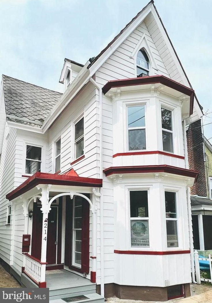 214 Walnut St, Edgely PA  19007-4910 exterior
