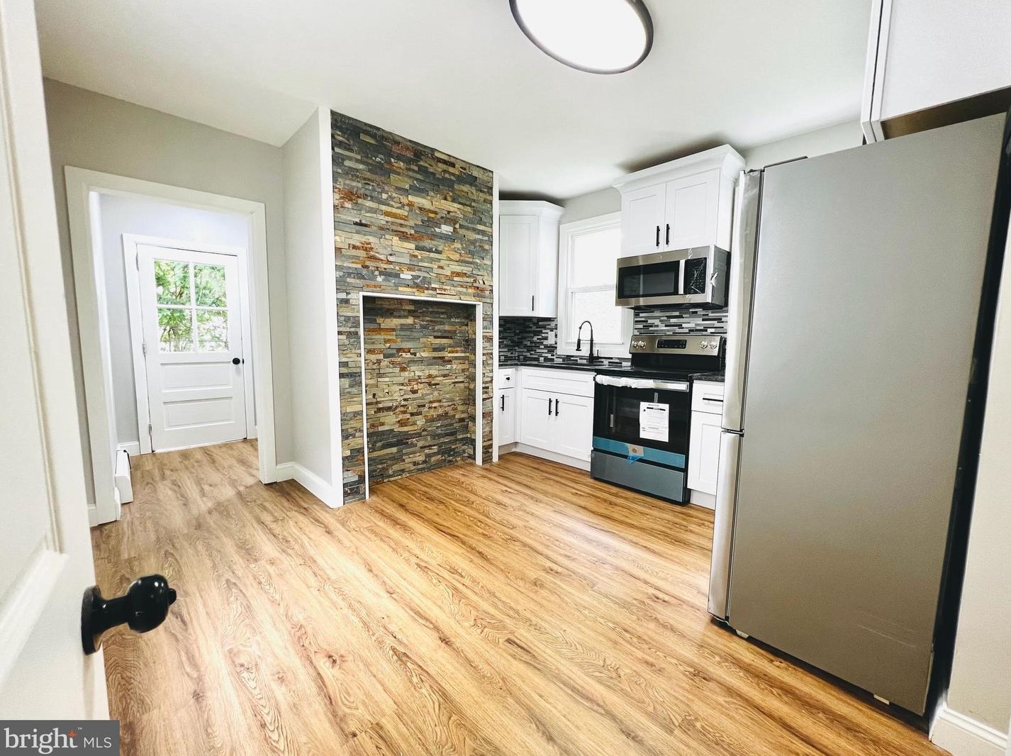 214 Walnut St, Edgely PA  19007-4910 exterior