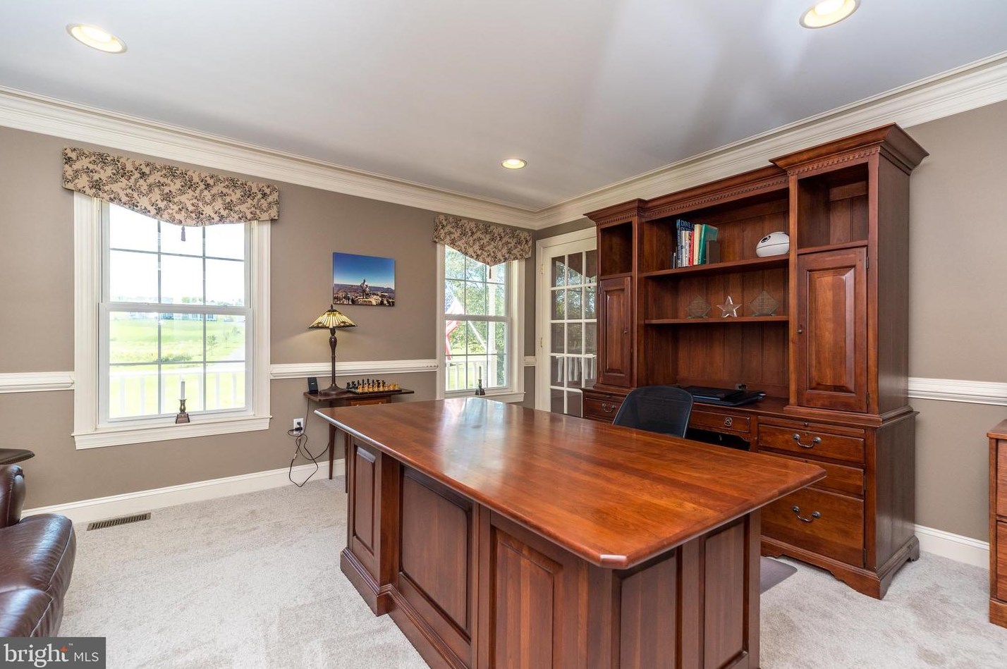 35 Steeple Dr, Kintnersville PA  18930-1652 exterior