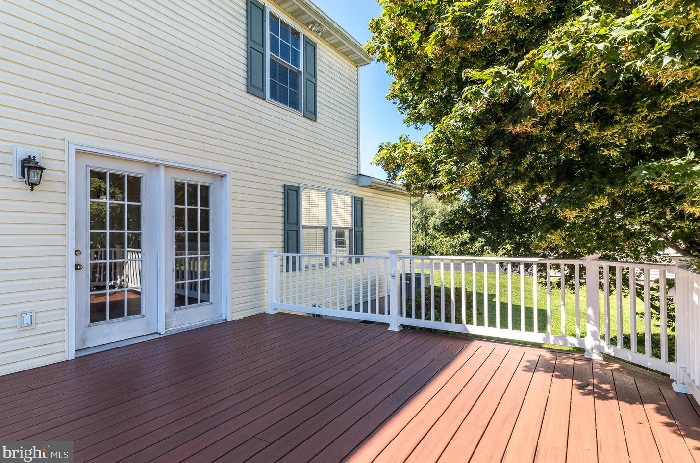 35 Steeple Dr, Kintnersville PA  18930-1652 exterior