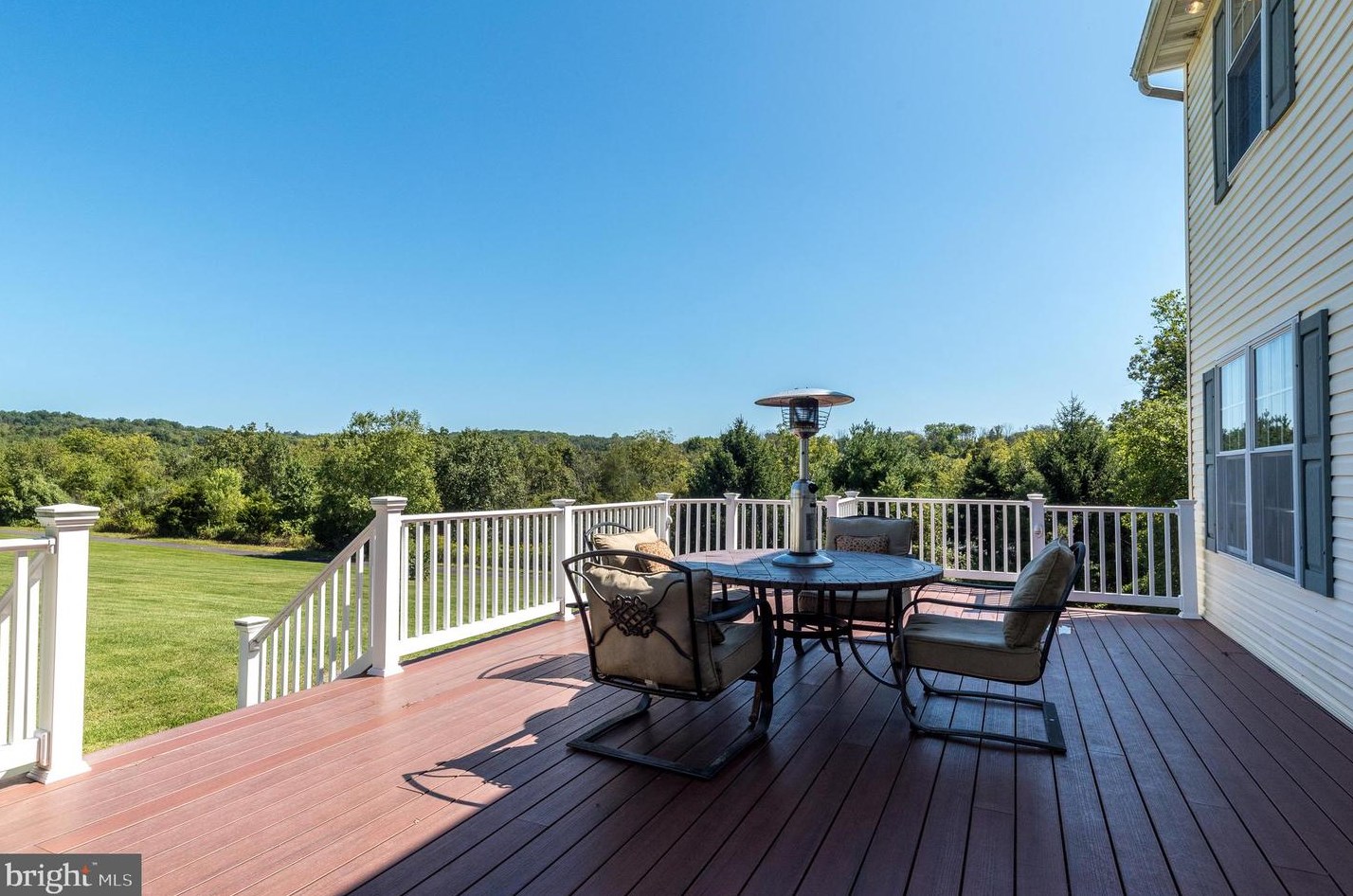 35 Steeple Dr, Kintnersville PA  18930-1652 exterior
