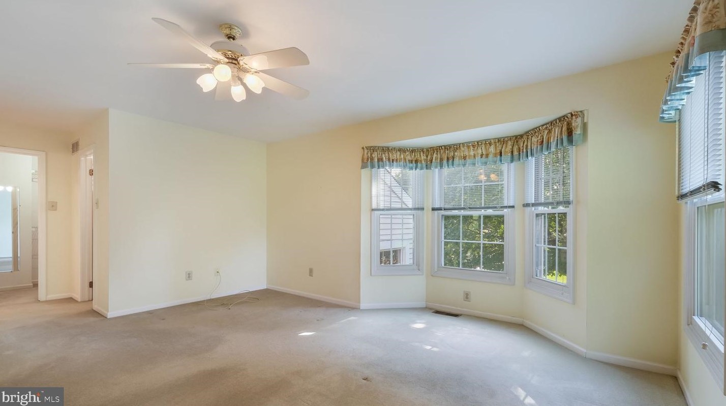 21 Kanon Ct, Upper Makefield PA 18940-1861 exterior