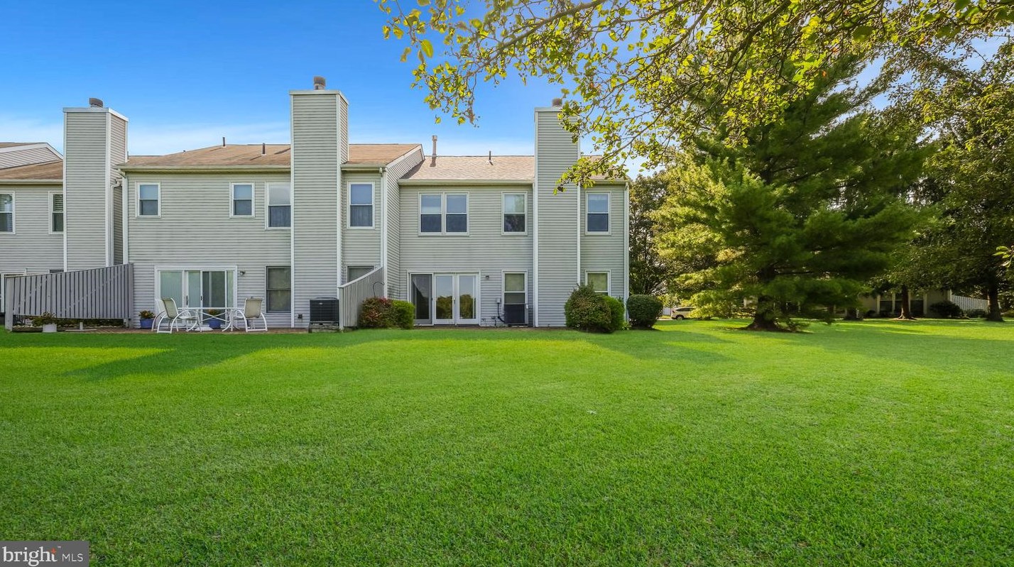 21 Kanon Ct, Upper Makefield PA 18940-1861 exterior