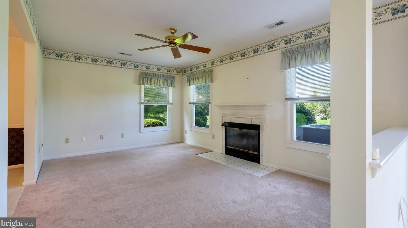 21 Kanon Ct, Upper Makefield PA 18940-1861 exterior