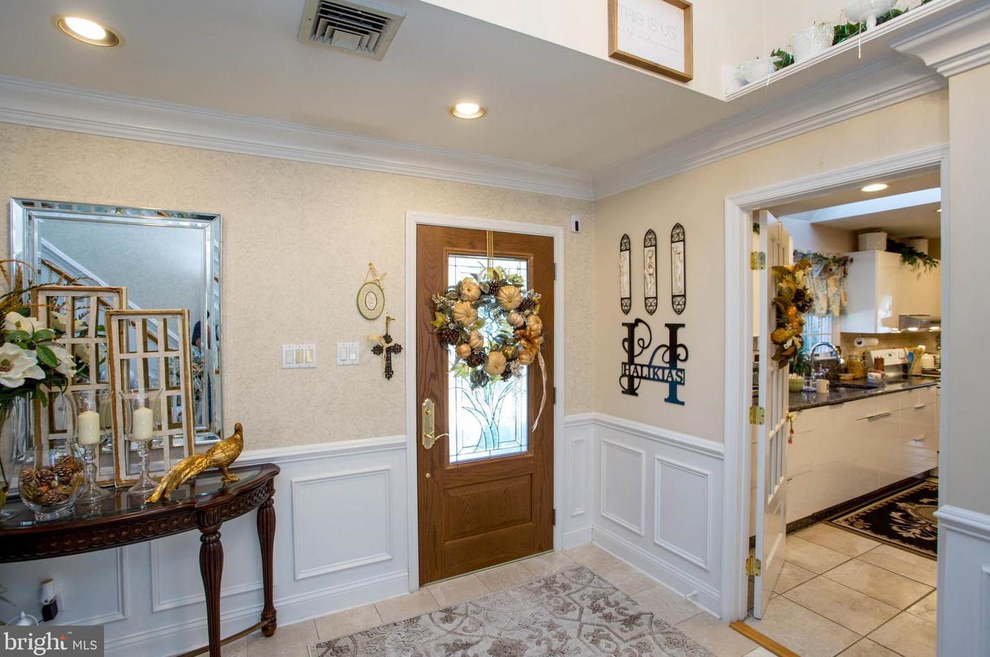 24 Rose Apple Rd, Levittown PA  19056-2318 exterior