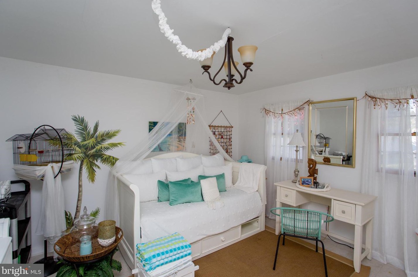 24 Rose Apple Rd, Levittown PA  19056-2318 exterior