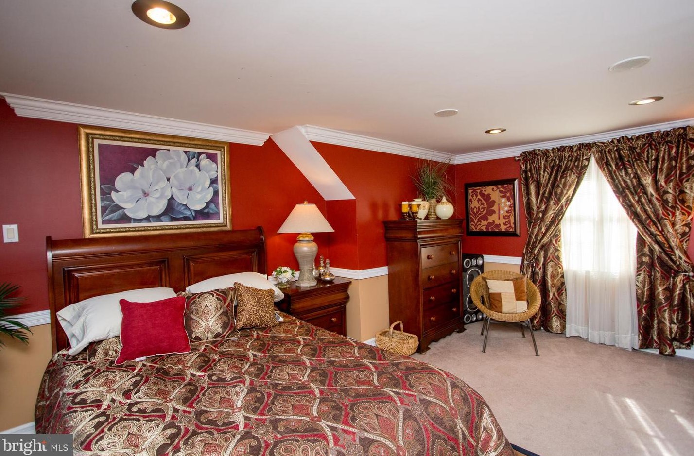 24 Rose Apple Rd, Levittown PA  19056-2318 exterior