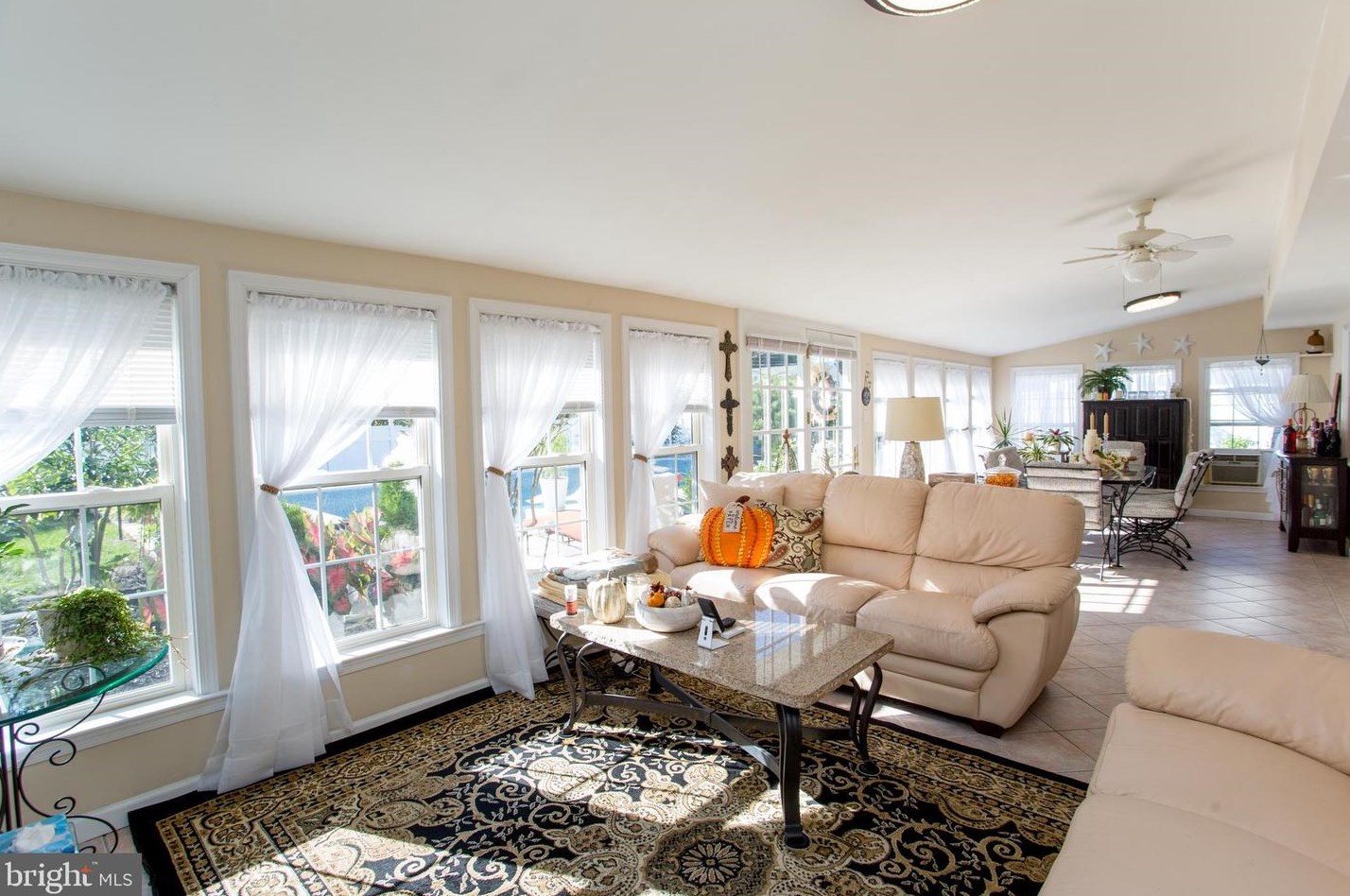 24 Rose Apple Rd, Levittown PA  19056-2318 exterior