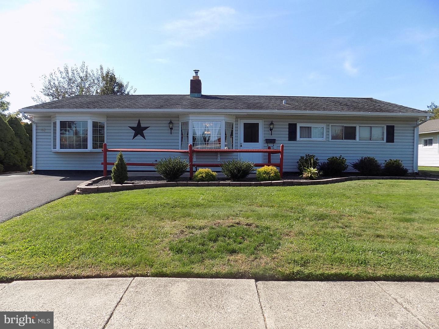 43 Grove Ln, Levittown, PA 19055 MLS PABU2058738 Coldwell Banker