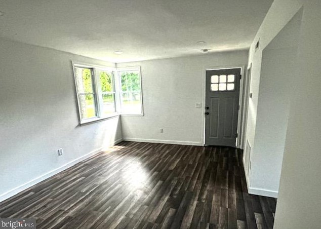 1206 Marie Lowe Dr, Edgely PA  19007-3414 exterior