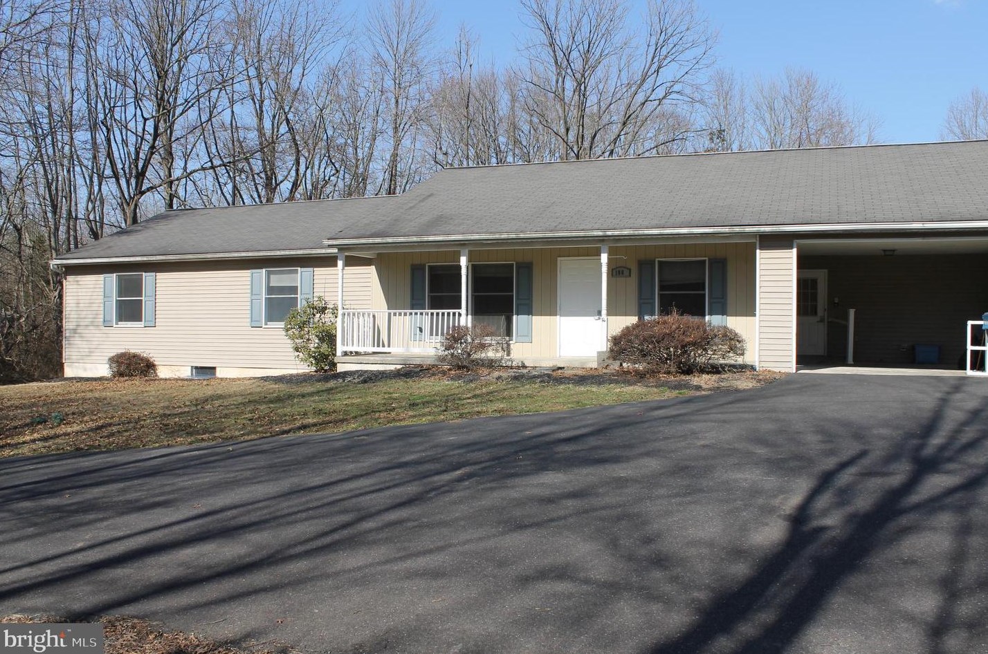 1001 Thousand Acre Rd, Sellersville PA  18960-1051 exterior