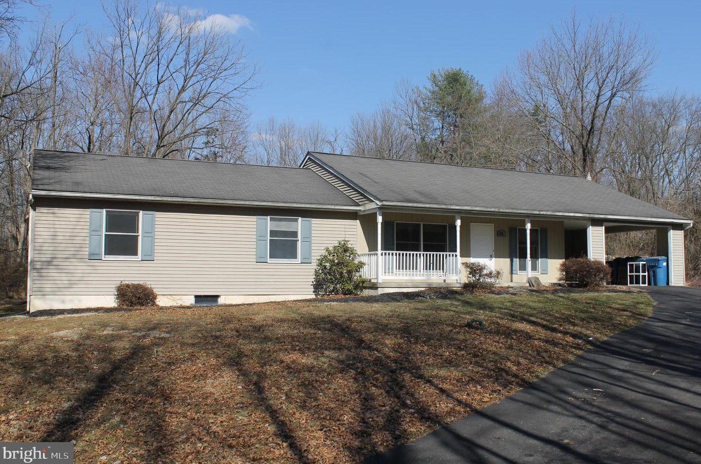 1001 Thousand Acre Rd, Sellersville PA  18960-1051 exterior