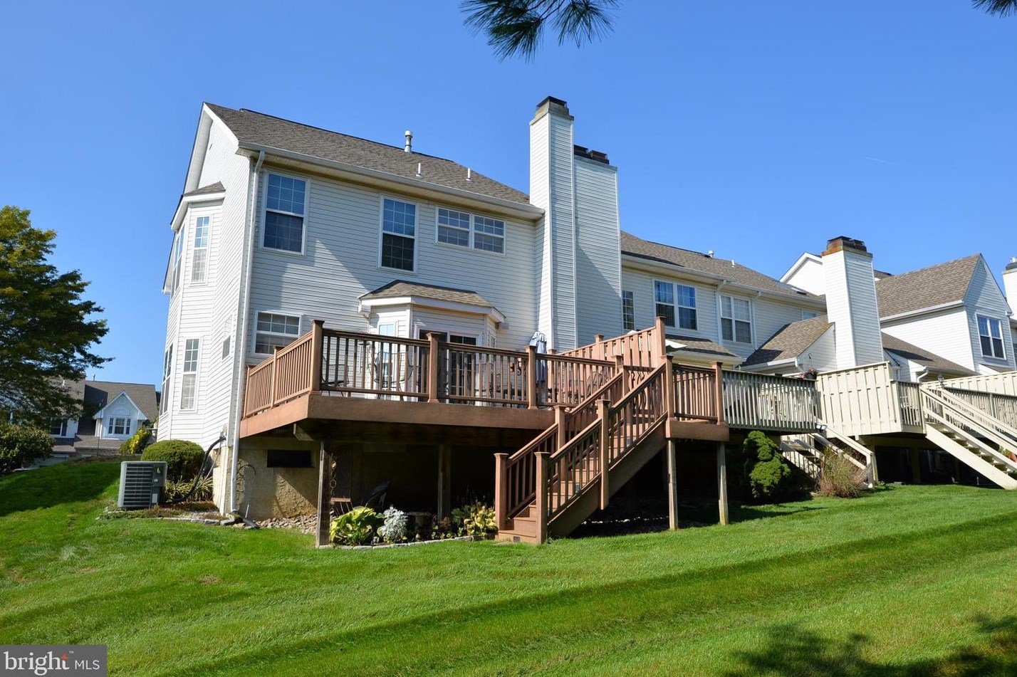 135 Stetson Dr, Chalfont PA  18914-3751 exterior