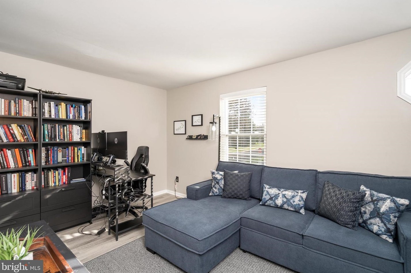 72 Greenridge Cir, Upper Makefield PA  18940-2355 exterior