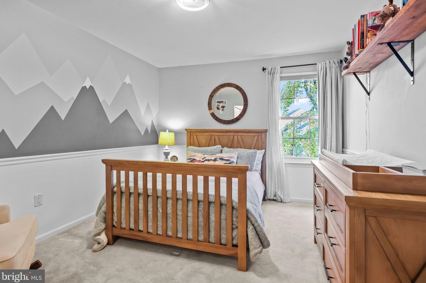 31 Laurel Cir, Upper Makefield PA  18940-3256 exterior