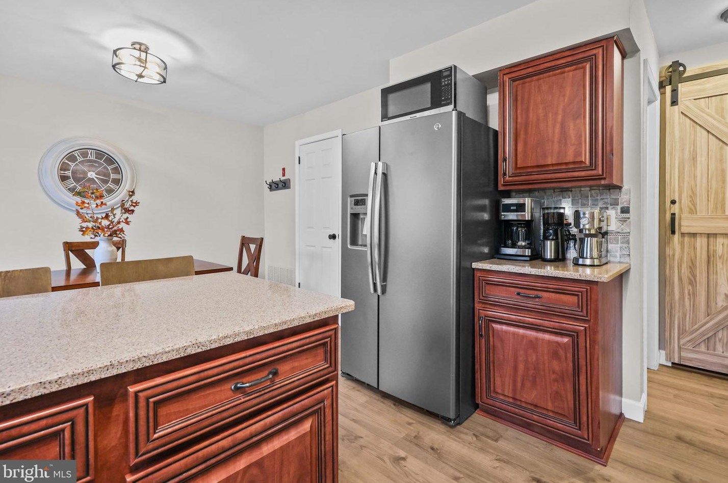 31 Laurel Cir, Upper Makefield PA  18940-3256 exterior